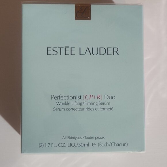 ESTEE LAUDER Perfectionist CP&R Duo Wrinkle Lifting/Firming Serum - Picture 2 of 4